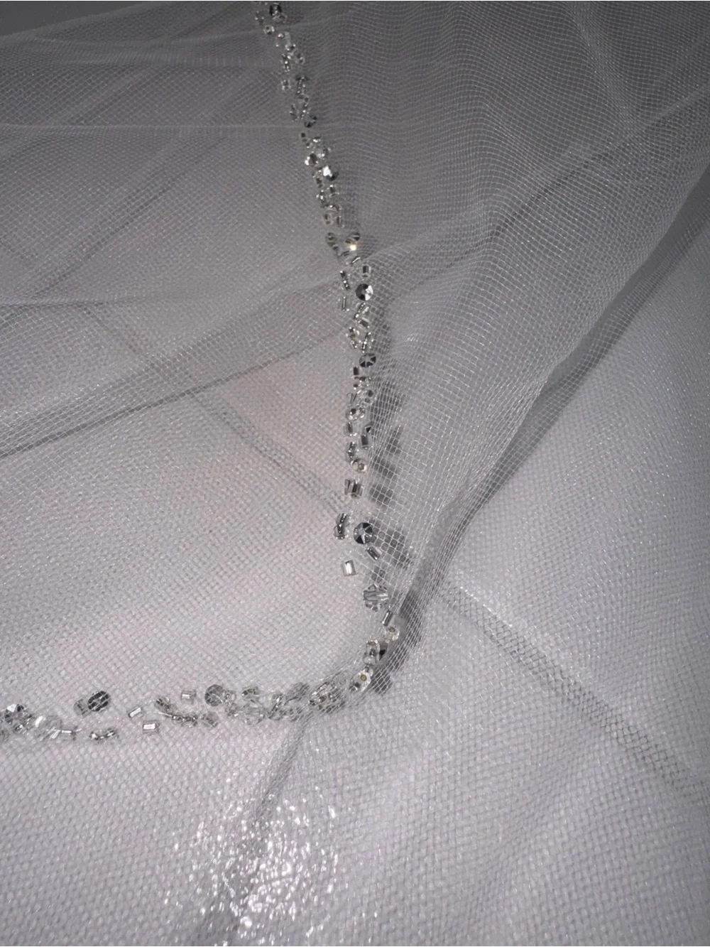 Delicate White Sheer Hair Bridal Veil with Subtle Beaded Trim